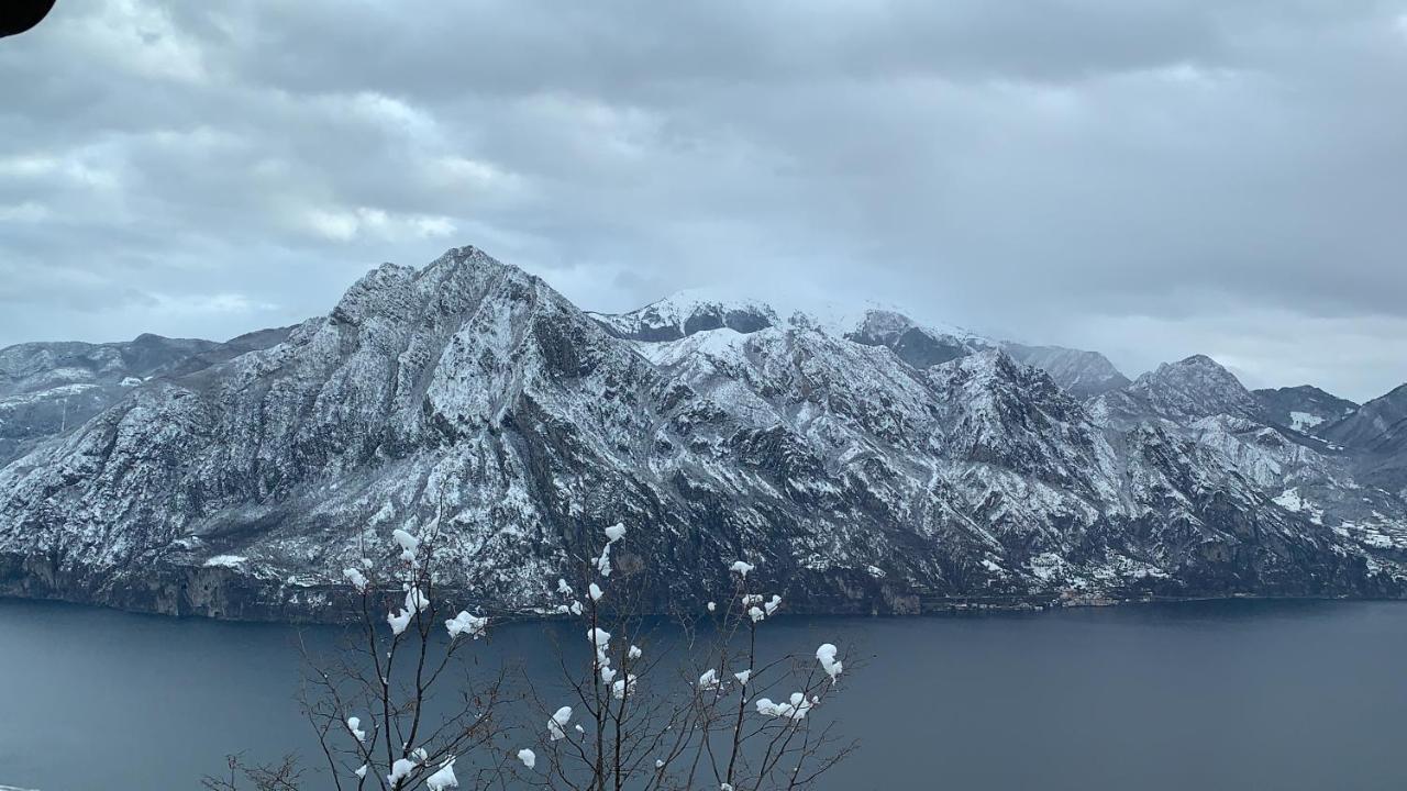 Cozy House On Iseo Lake Fonteno Exterior foto